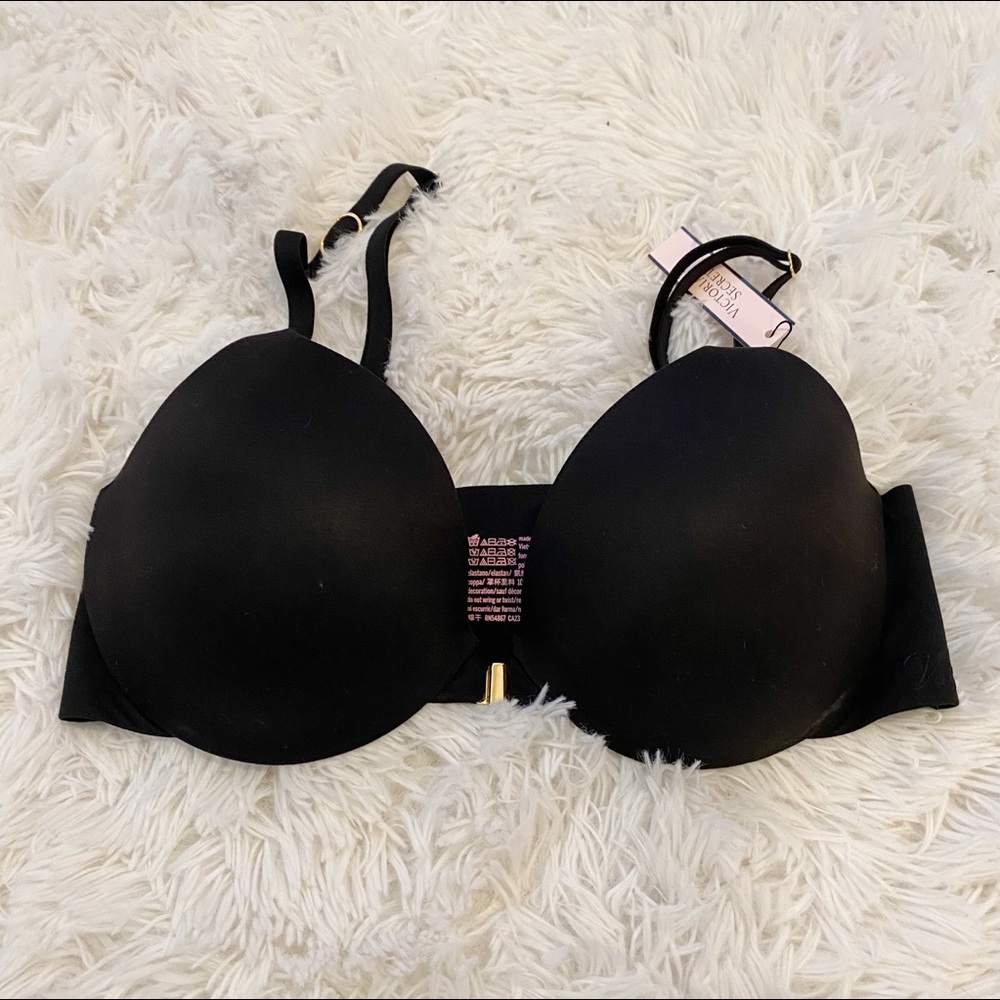 Brand New Victoria’s Secret Black Bra